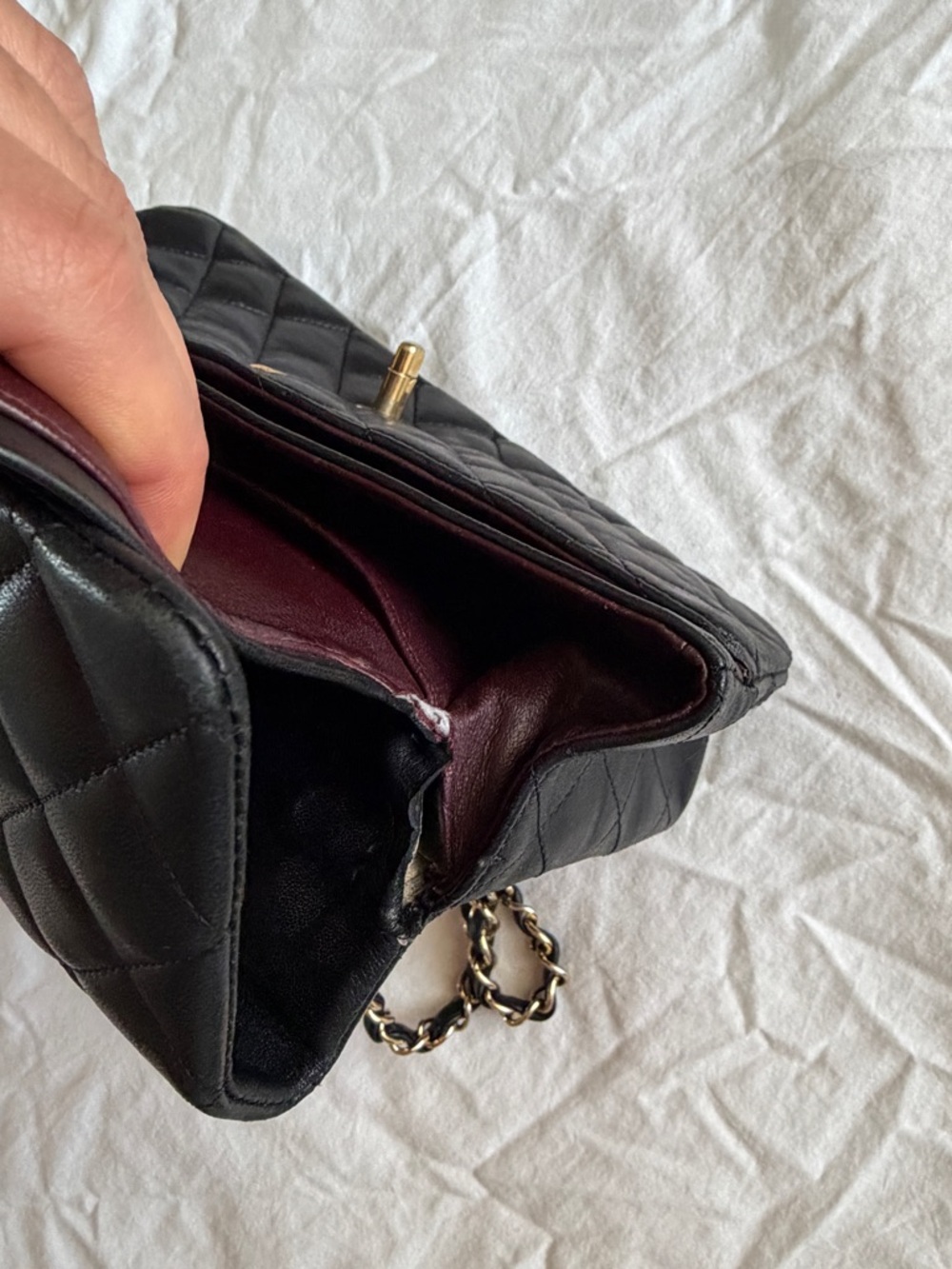 CHANEL Black Quilted Shoulder Bag with Gold Hardware - Picture 6 of 12